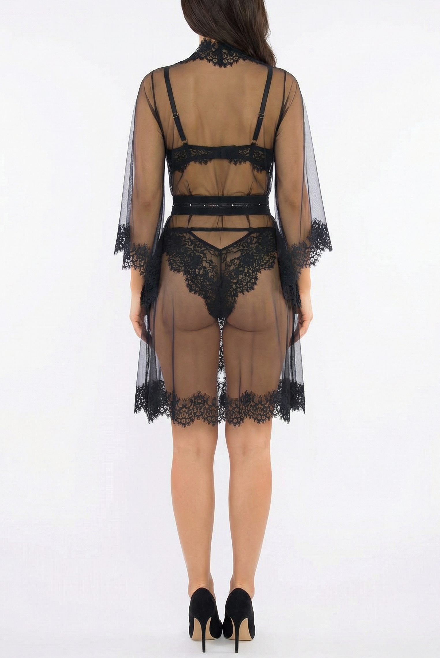 Milady melns kimono no sieta un mežģīnēm ar Swarovski kristāliem
